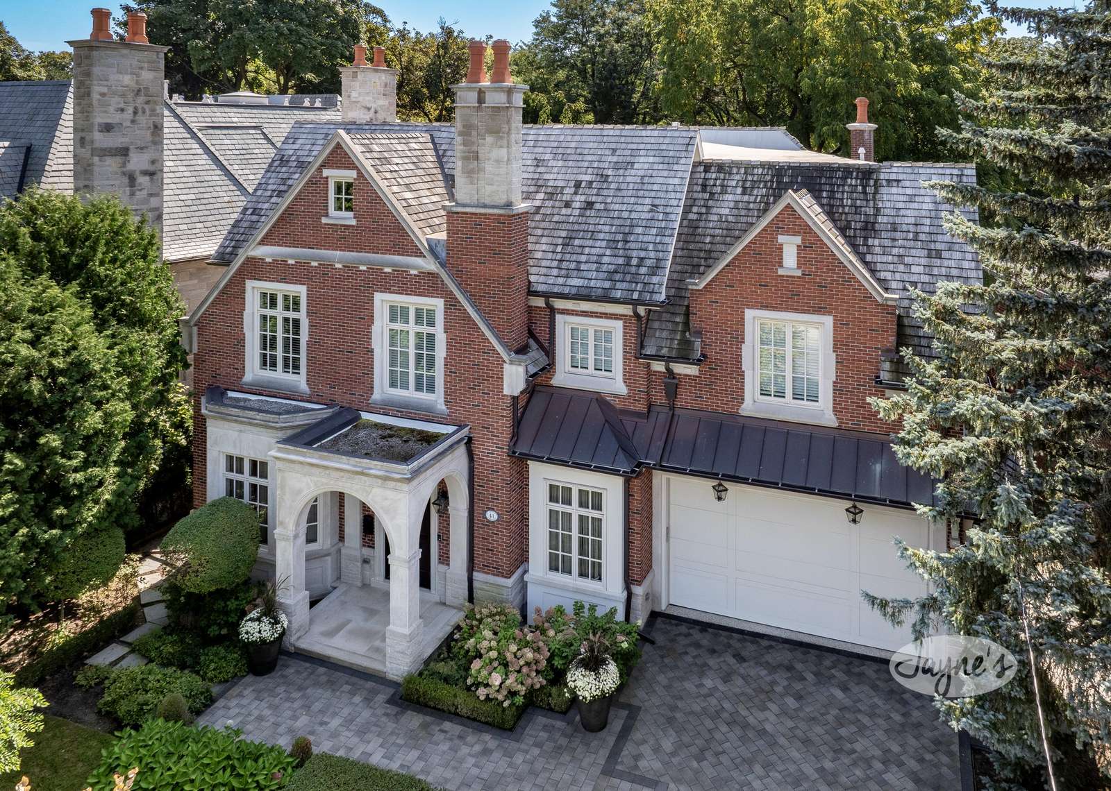 Vacation Home Rentals in Toronto